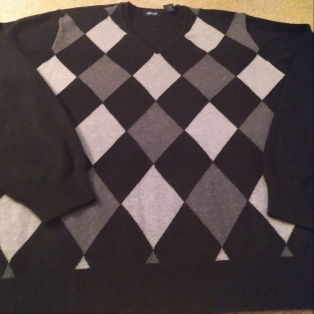 Izod Black Gray Argyle Vneck Preppy Academia Dark Business Casual Chunky Sweater